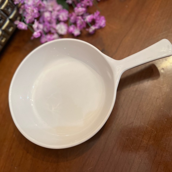 VTG CorningWare France All-White Pan, 6.75” Dish, MW 83B MIcro/Browning Dish - Picture 5 of 7